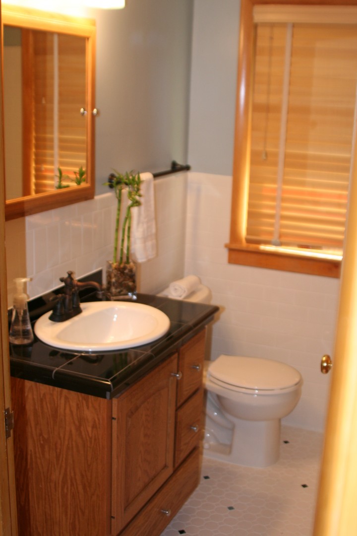 29th 07 Bathroom