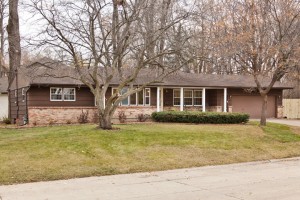 36th Ave 01 Front