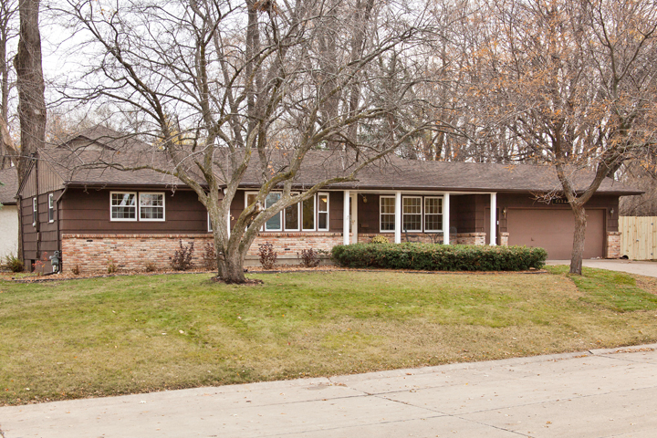 36th Ave 01 Front
