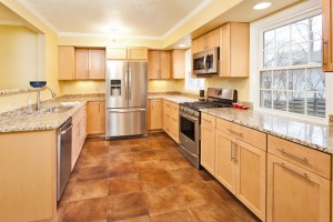 36th Ave 04 kitchen