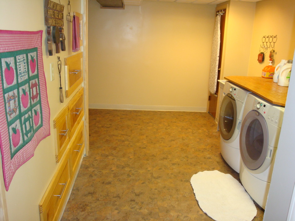 Roosevelt 09 Laundry